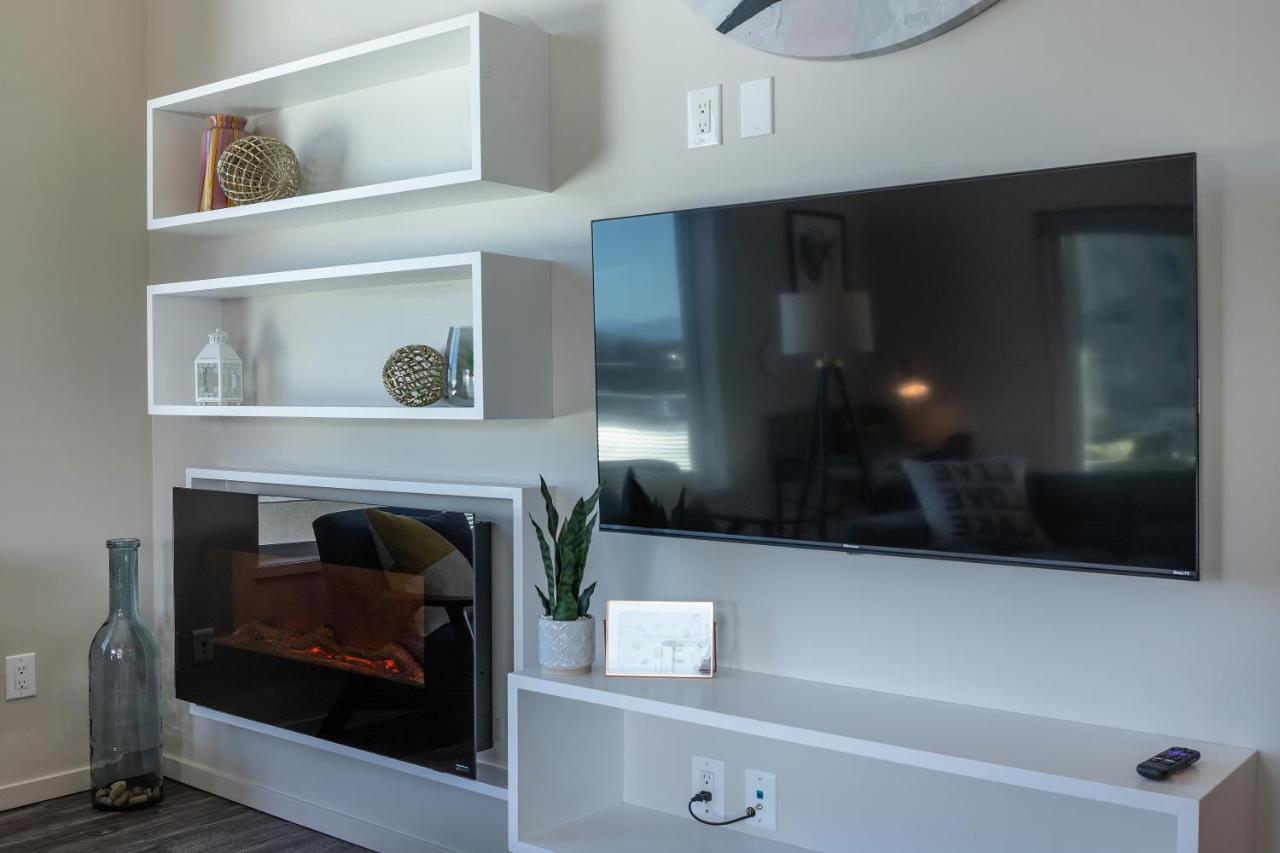 Corner Nest - Luxury Brand New Top Floor 2Bedroom Condo Kelowna Dış mekan fotoğraf